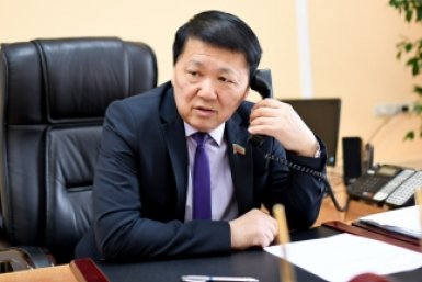 Кон предложил обучать рабочим профессиям детей из многодетных семей в Забайкалье